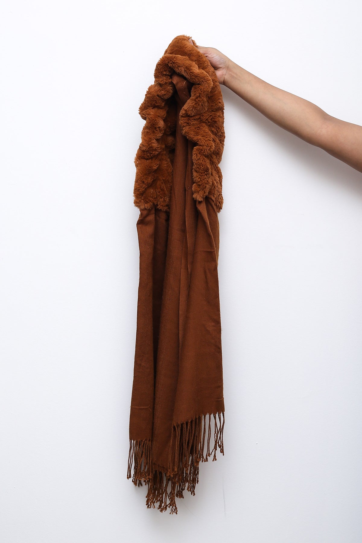 Cinnamon Teddy Crush Plush Trim Scarf